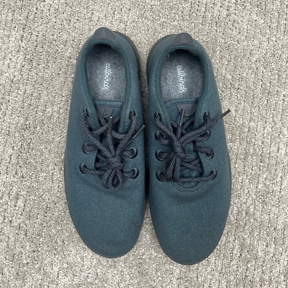 Allbirds Women’s Wool Runner Shoe - Picture 2 of 8